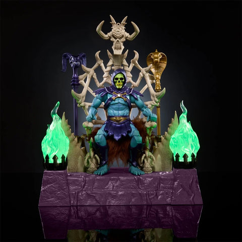 Pre-Order - Masters of the Universe Masterverse Skeletor with Havoc Throne & lite-up torches (Fan channel exclusive)