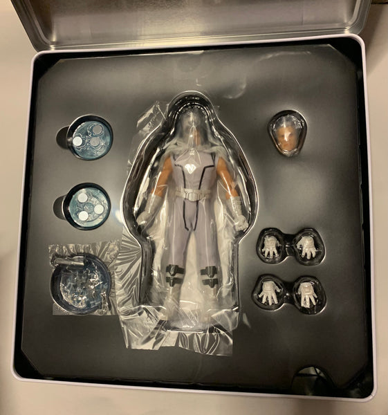 Mezco One12 PX Exclusive Magneto (white suit) 6-Inch Figure