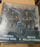 Sloppy painted eyes + wrong alt head (see pics) - Aliens 30th Anniversary – Colonial Marines 2-Pack